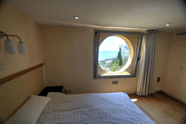 #6104 - CASA CIELO | Holiday Rentals | Hello Homes Sitges