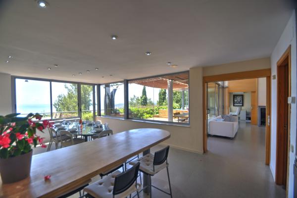 #6105 - CASA CIELO | Holiday Rentals | Hello Homes Sitges