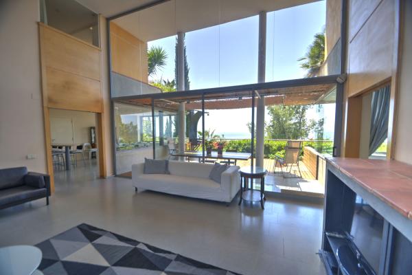 #6107 - CASA CIELO | Holiday Rentals | Hello Homes Sitges