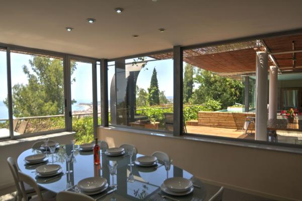#6110 - CASA CIELO | Holiday Rentals | Hello Homes Sitges
