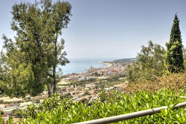 #6120 - CASA CIELO | Holiday Rentals | Hello Homes Sitges