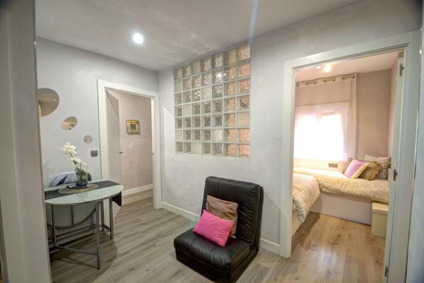 #6169 - Center Apartment with Swimming pool | Lloguer Turístic | Hello Homes Sitges