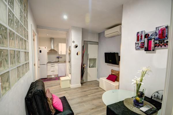#6172 - Center Apartment with Swimming pool | Lloguer Turístic | Hello Homes Sitges