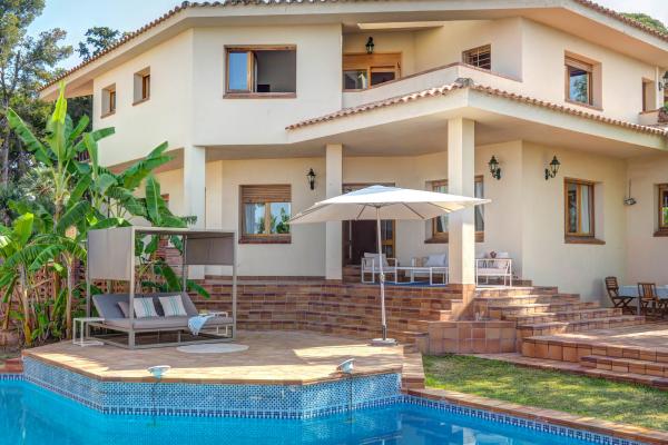 #61825 - Villa El Faro | Ferieudlejning | Hello Homes Sitges