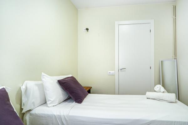 #62266 - Beach Matucana Apartment | Holiday Rentals | Hello Homes Sitges