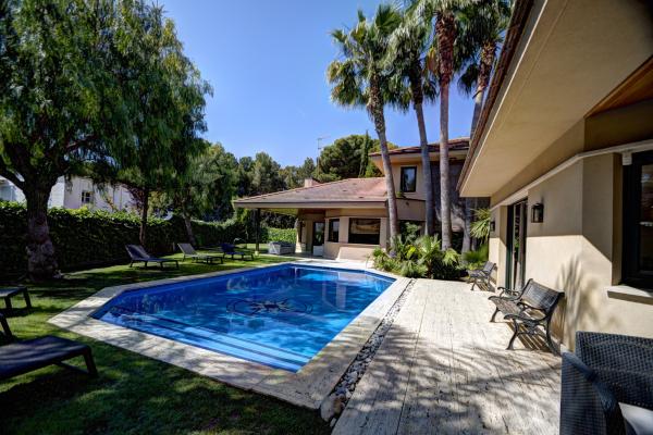#6273 - Villa Nautilus | Lloguer Turístic | Hello Homes Sitges