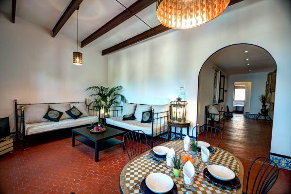 #6302 - Las Ventanas Sea Front | Ferieudlejning | Hello Homes Sitges