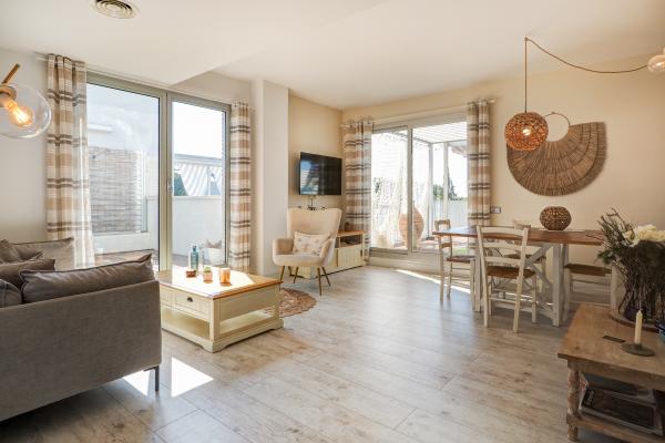 #63053 - Sea Horizon House | Vakantieverhuur | Hello Homes Sitges