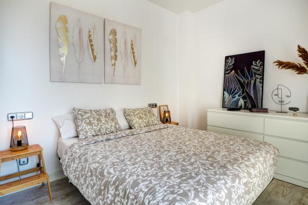 #63070 - Sea Horizon House | Vakantieverhuur | Hello Homes Sitges