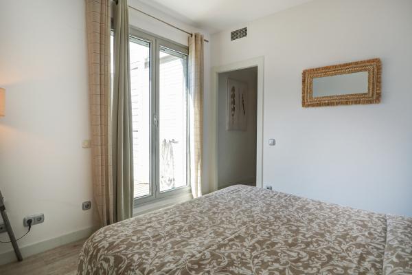 #63074 - Sea Horizon House | Vakantieverhuur | Hello Homes Sitges
