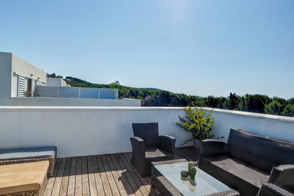 #63088 - Sea Horizon House | Vakantieverhuur | Hello Homes Sitges