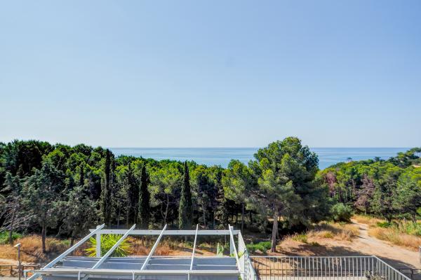 #63093 - Sea Horizon House | Vakantieverhuur | Hello Homes Sitges