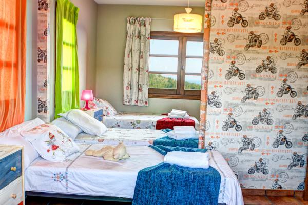 #6344 - Villa Teresa | Holiday Rentals | Hello Homes Sitges