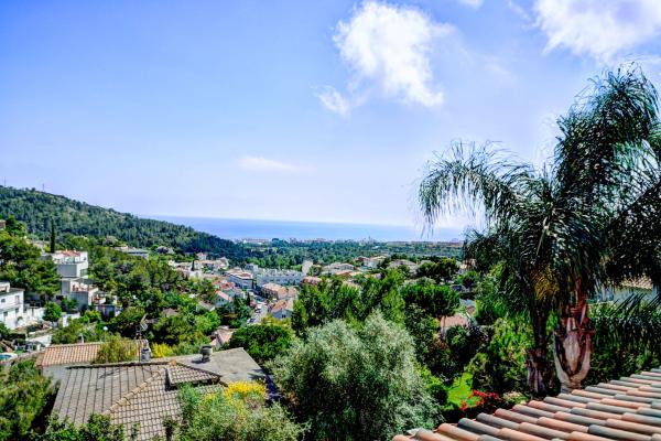 #6354 - Villa Teresa | Holiday Rentals | Hello Homes Sitges