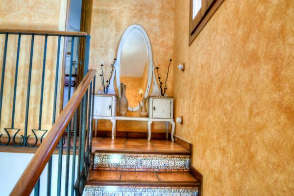 #6357 - Villa Teresa | Holiday Rentals | Hello Homes Sitges