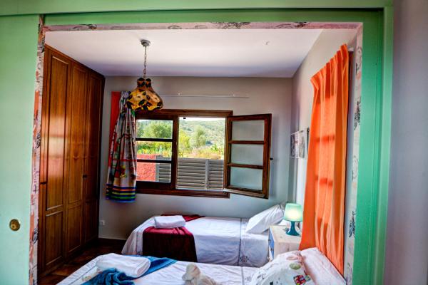 #6361 - Villa Teresa | Holiday Rentals | Hello Homes Sitges