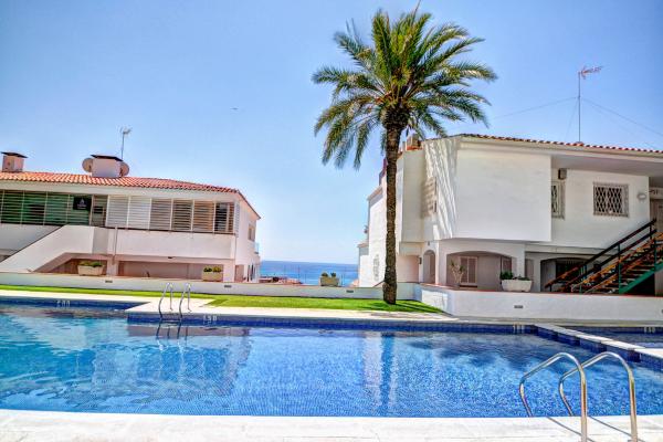 #6738 - AMAZING DUPLEX AIGUADOLC | Ferieudlejning | Hello Homes Sitges