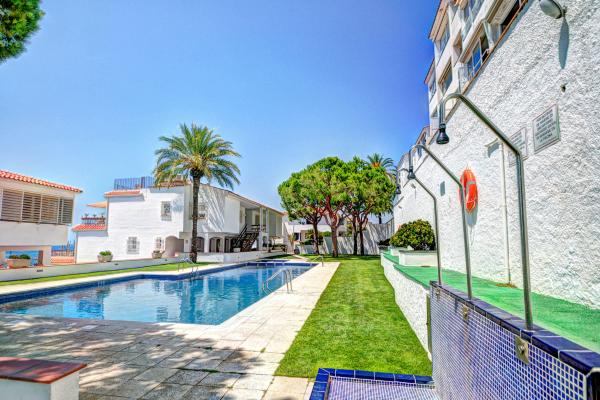 #6740 - AMAZING DUPLEX AIGUADOLC | Ferieudlejning | Hello Homes Sitges