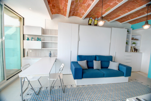 #6945 - Blue sea front | Ferieudlejning | Hello Homes Sitges