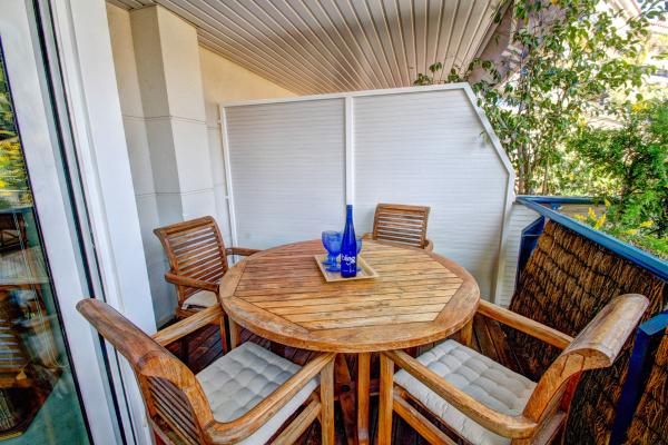 #7253 - Luxury Apartment with Swimming Pool | Holiday Rentals | Hello Homes Sitges