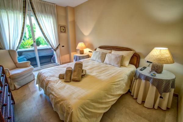 #7261 - Luxury Apartment with Swimming Pool | Holiday Rentals | Hello Homes Sitges