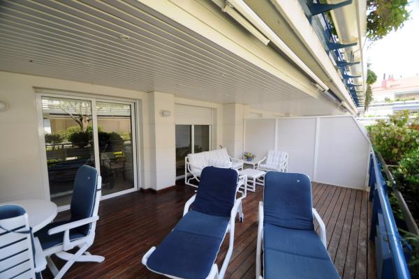 #7268 - Luxury Apartment with Swimming Pool | Holiday Rentals | Hello Homes Sitges