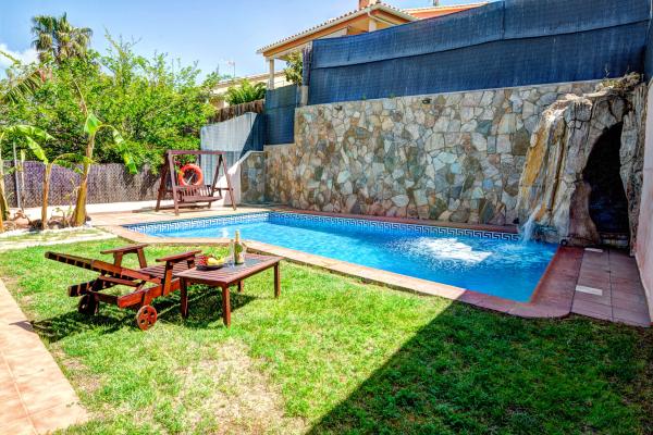 #7276 - Dream House | Holiday Rentals | Hello Homes Sitges
