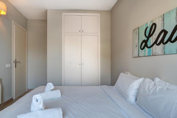 #73004 - Amazing Terrace in the Center | Holiday Rentals | Hello Homes Sitges