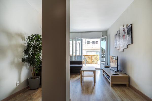 #73008 - Amazing Terrace in the Center | Holiday Rentals | Hello Homes Sitges