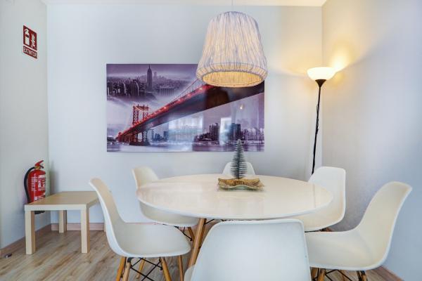 #73018 - Amazing Terrace in the Center | Holiday Rentals | Hello Homes Sitges