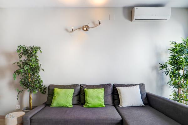 #73020 - Amazing Terrace in the Center | Holiday Rentals | Hello Homes Sitges