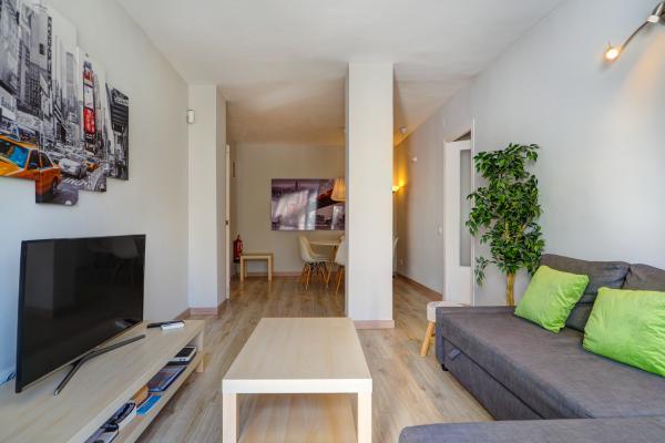 #73021 - Amazing Terrace in the Center | Holiday Rentals | Hello Homes Sitges