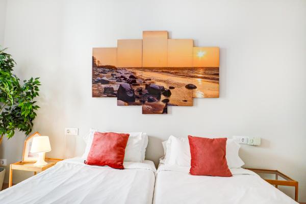 #73028 - Amazing Terrace in the Center | Holiday Rentals | Hello Homes Sitges