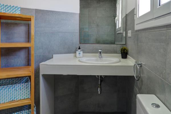 #73032 - Amazing Terrace in the Center | Holiday Rentals | Hello Homes Sitges