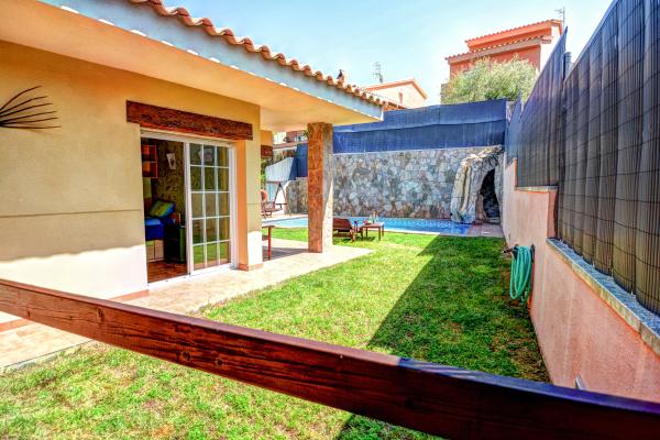 #7308 - Dream House | Holiday Rentals | Hello Homes Sitges