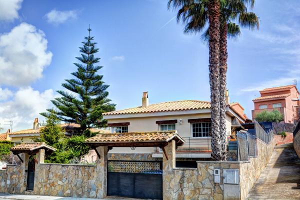 #7313 - Dream House | Holiday Rentals | Hello Homes Sitges