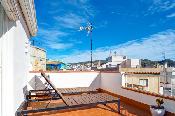 #73299 - Las Terracitas Apartment | Seasonal Rentals | Hello Homes Sitges