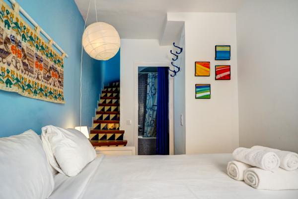 #73315 - Las Terracitas Apartment | Holiday Rentals | Hello Homes Sitges