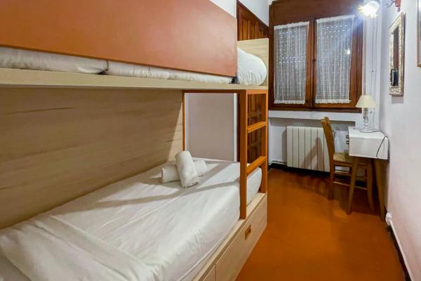 #74264 - Red Velvet Apartment | Seasonal Rentals | Hello Homes Sitges