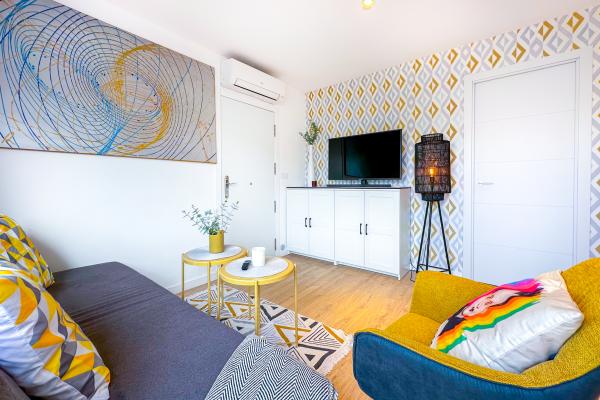 #74598 - Sunny Terrace | Сезонная аренда | Hello Homes Sitges