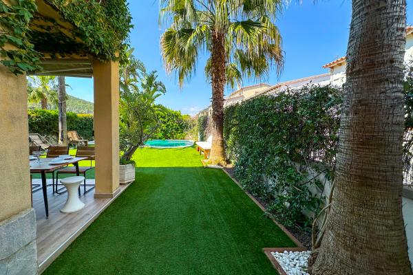 #75301 - Villa Rocamar | Location de Vacances | Hello Homes Sitges