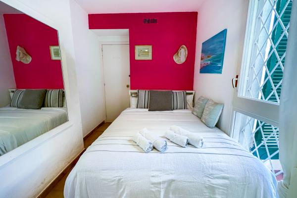 #75501 - Calypso Apartment | Holiday Rentals | Hello Homes Sitges