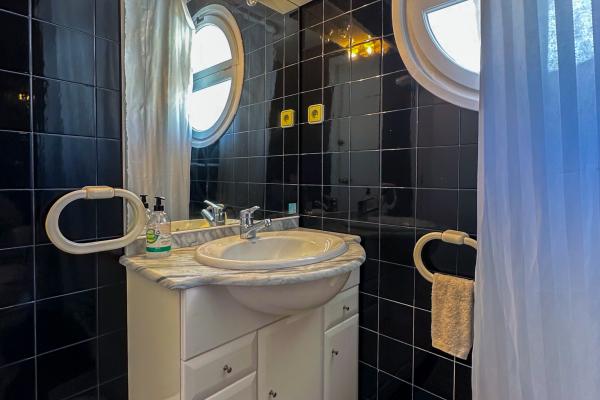 #75502 - Calypso Apartment | Holiday Rentals | Hello Homes Sitges