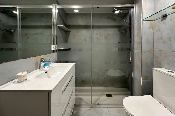 #75510 - Calypso Apartment | Holiday Rentals | Hello Homes Sitges