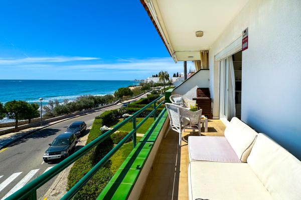 #75529 - Calypso Apartment | Holiday Rentals | Hello Homes Sitges