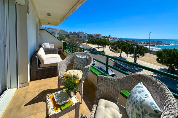 #75531 - Calypso Apartment | Holiday Rentals | Hello Homes Sitges