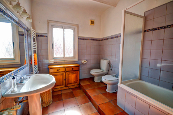 #7633 - Rustic Vinyet | Holiday Rentals | Hello Homes Sitges