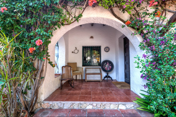 #7639 - Rustic Vinyet | Holiday Rentals | Hello Homes Sitges