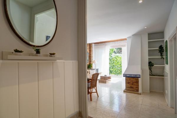 #76484 - Vinyet Serenity | Holiday Rentals | Hello Homes Sitges