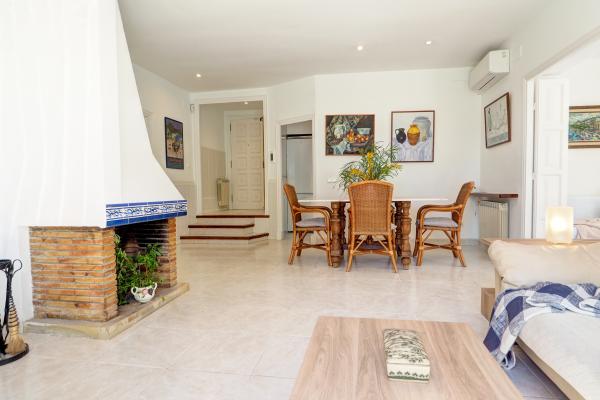 #76536 - Vinyet Serenity | Holiday Rentals | Hello Homes Sitges